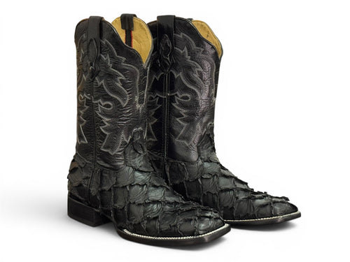 BOTA LR BOOTS GRABADA PESCADO PIRARUCÚ NEGRO CABALLERO