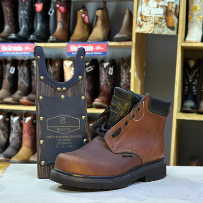 Purépecha sin casco roble