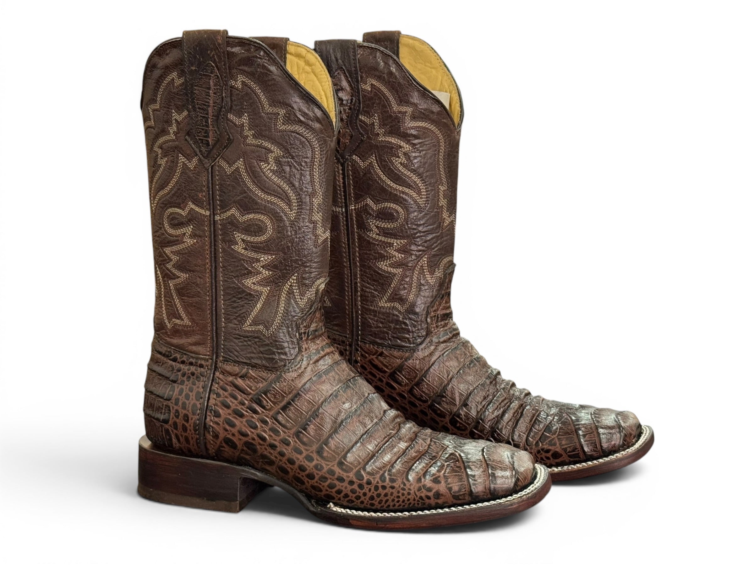 BOTA LR BOOTS GRABADA CAIMÁN CAFÉ CABALLERO