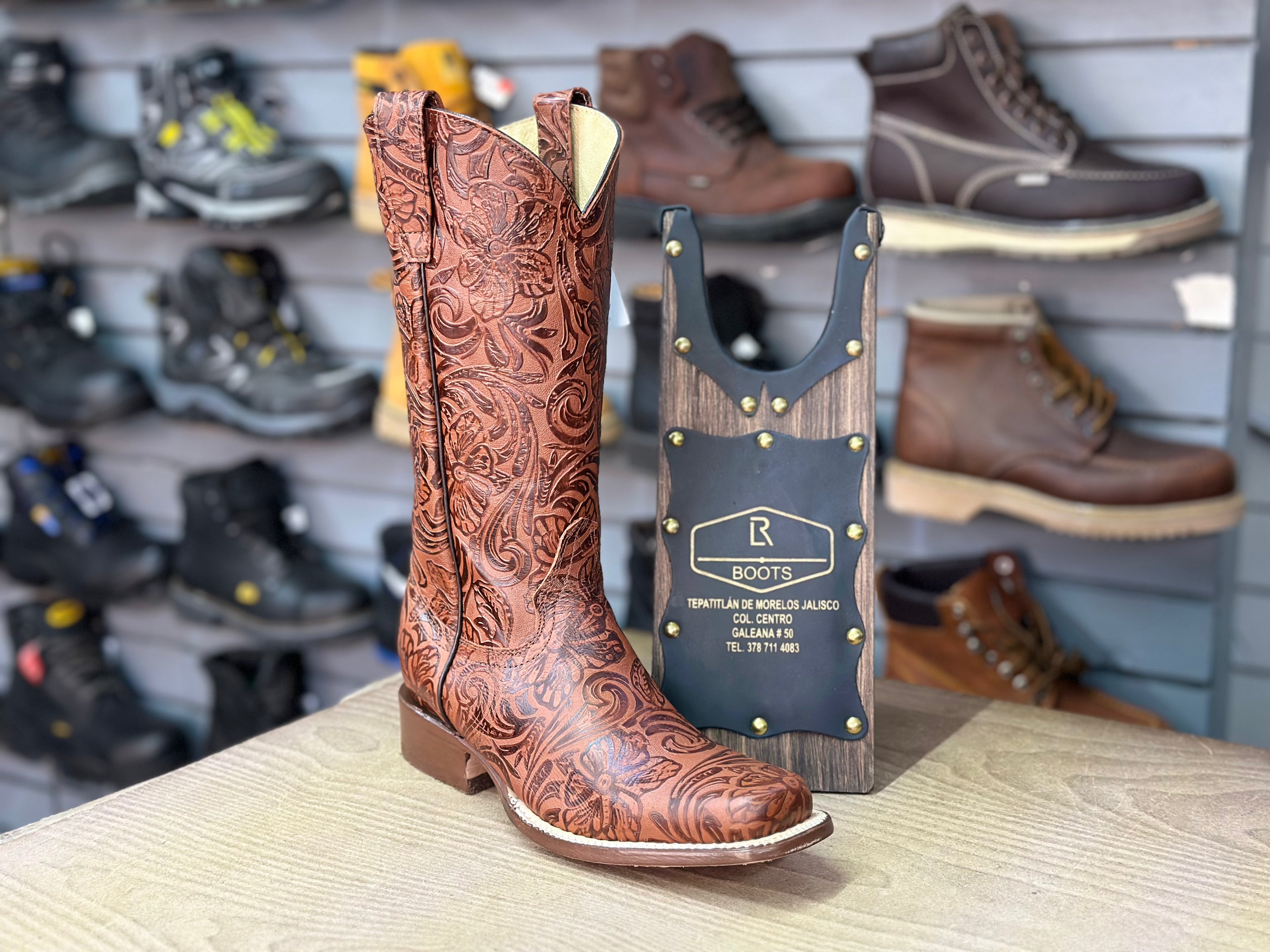 Lr Boots cincelada completa para dama shedron