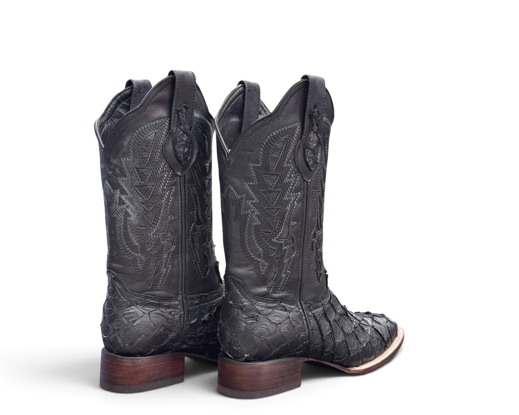 BOTA HACHI PESCADO NEGRO CABALLERO
