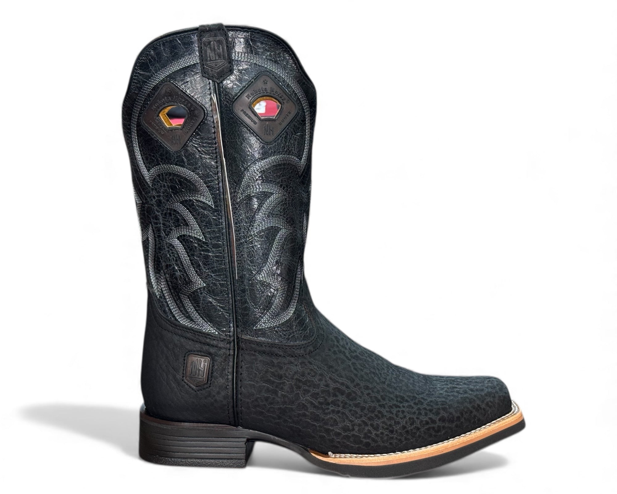 Nokota Horse Cuello de Toro Negro H10 Caballero